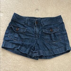 Club Monaco women’s dark wash denim shorts soft size 28